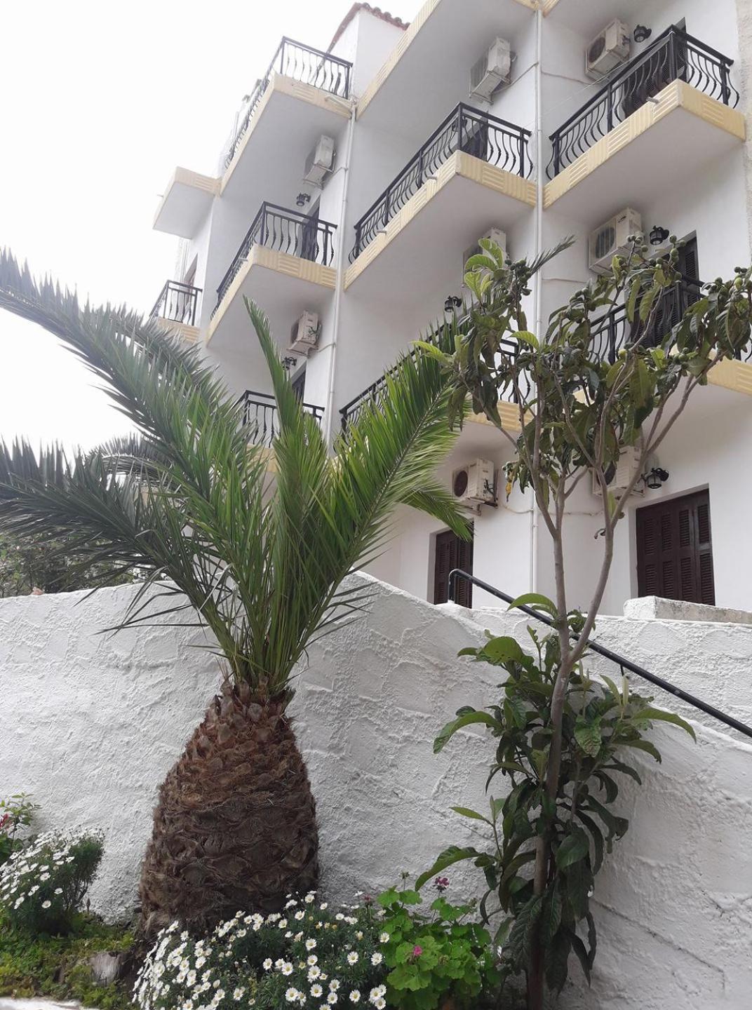 Hotel Rena Ágios Kírykos Exterior foto